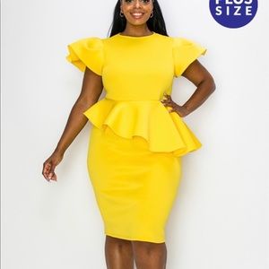 Plus Size Dress true to size scuba foam type material light weight